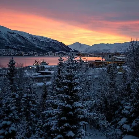 Arctic Retreat - Lovely Next To Amazing Nature * Tromsø